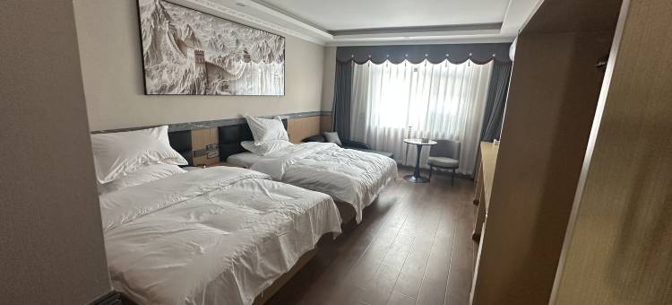 琼穆岗嘎大酒店图片