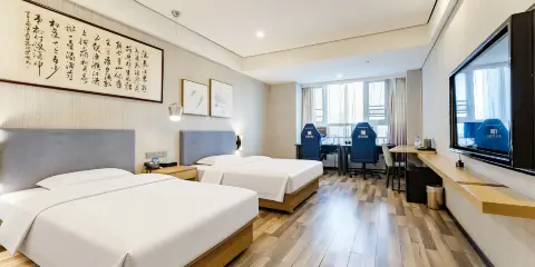 優恩電競(鄭州經開第八大街店)