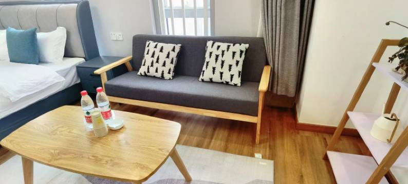 寒舍小居(凤凰中心广场店)图片