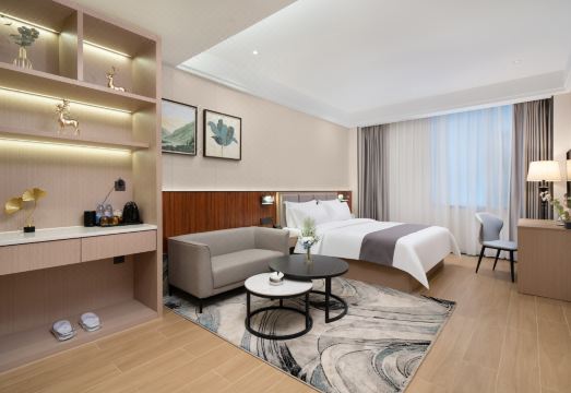 Qiyue Hotel Shenzhen (Longgang Nanlian Subway Station) Hotel Overview