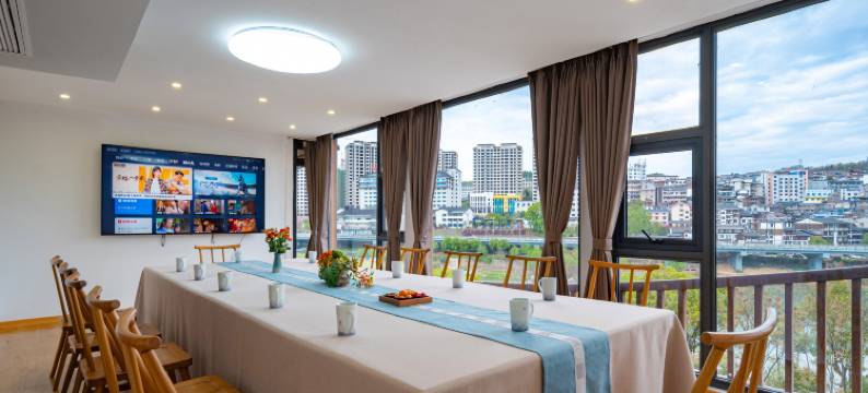 界止·湘西之恋酒店(天门山养云店)图片