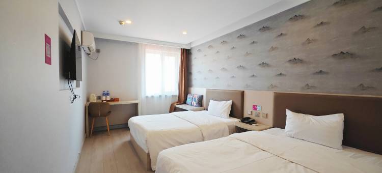 派酒店(哈尔滨中央大街索菲亚教堂市医院店)图片