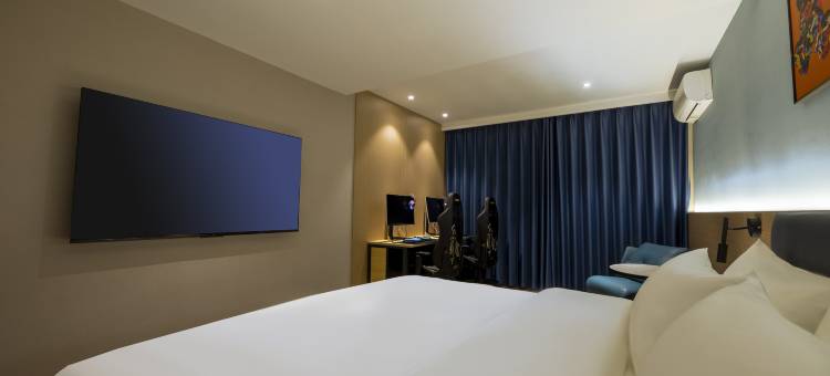 爱电竞酒店(观前街察院场地铁站店)图片