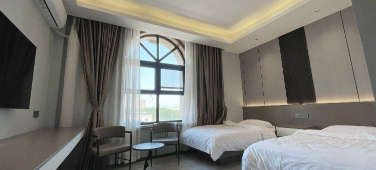 荣田假日酒店图片