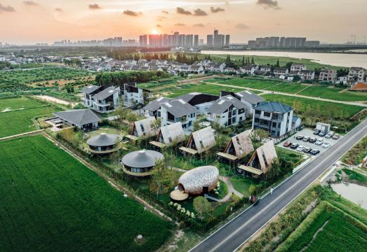 Taicang 72 Jiacun Shufrog Tribe Hotel Overview