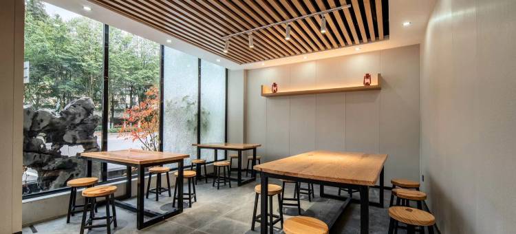 月亮湾度假酒店(婺源高铁站店)图片