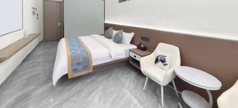 曲靖龙栖阁酒店图片