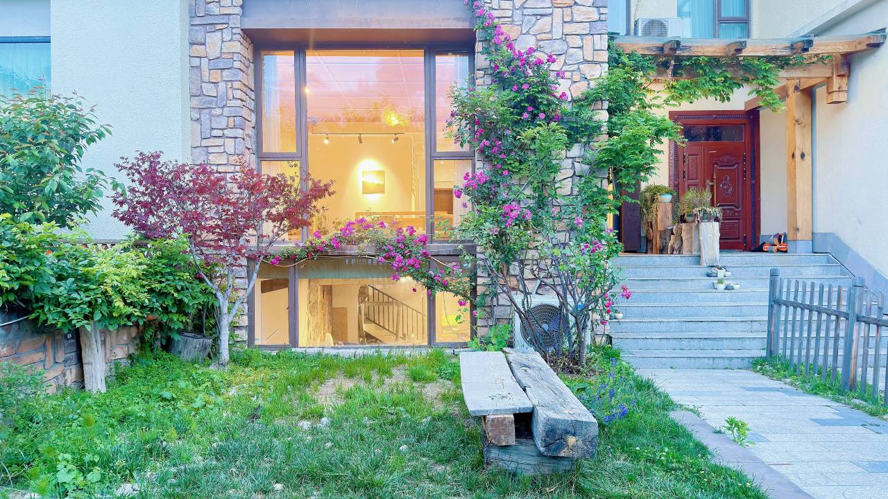 林芝岩庐雪山富氧别院(尼洋河店)图片