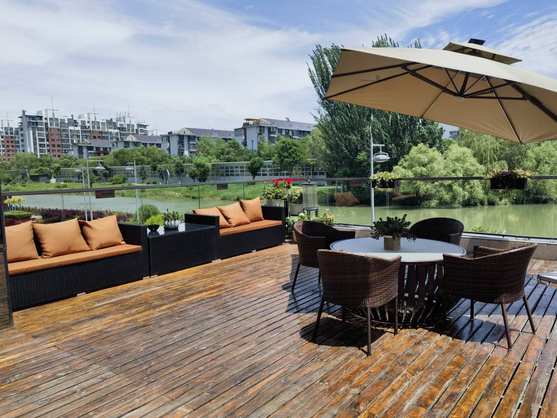 银川文化城凤凰幻城大酒店(国际会展中心高铁站店)图片