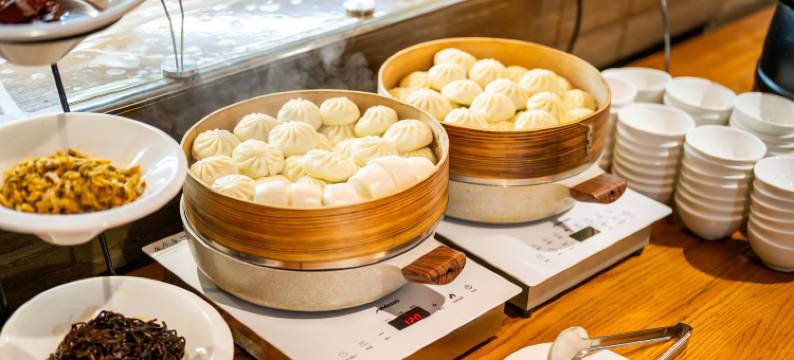 西安秦唐一号酒店(钟楼地铁站店)图片