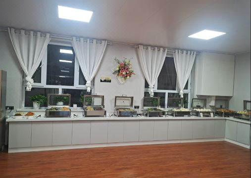 Tianshan Xing HotelHotel Overview