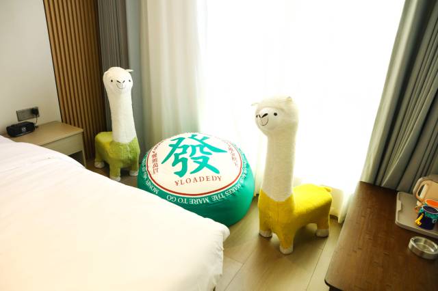 景德镇不舍云居酒店(陶溪川创意广场店)图片