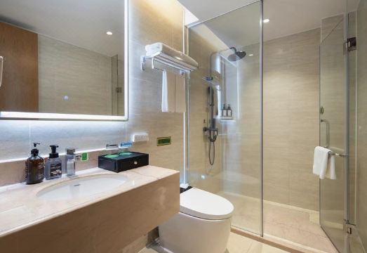 Vienna Hotel (Bolo West Bus Station) Hotel Overview