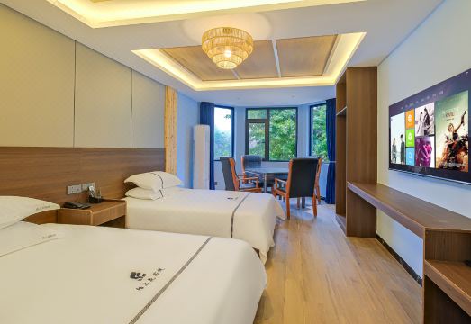 庐山陌上花民宿（牯岭街索道上站台店）外景图