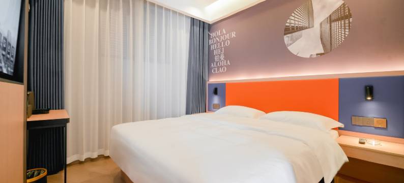 铂曼酒店(阳逻港华中国际产业园店)图片