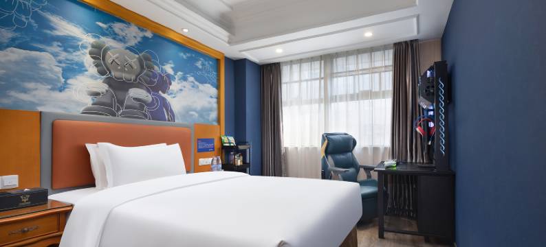 Clay克莱熊电竞酒店(麓谷公园地铁站店)图片