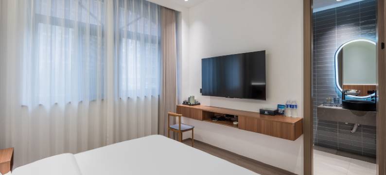 蓝鲸鱼酒店(南京南站双龙大道地铁站店)图片