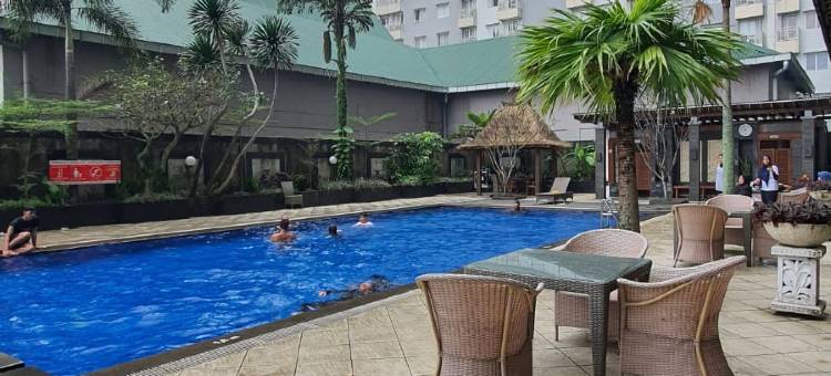 万隆丘布鲁伊特画廊公寓(Galeri Ciumbuleuit  Apartment at Bandung)图片