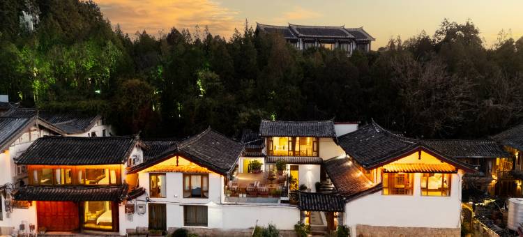 丽江古城半山归吾•山隐日照金山丨观古城全景美宿(大水车店)图片