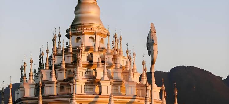 锦悦酒店(德宏芒市机场珠宝小镇店)图片