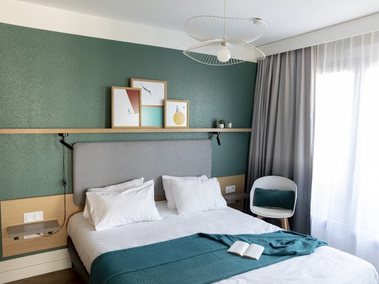 阿德吉奥安奈斯中心酒店