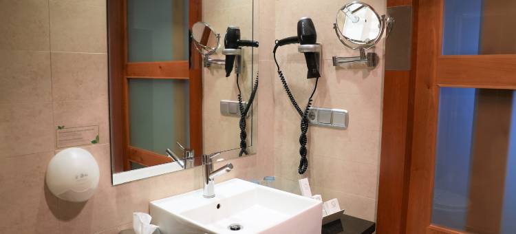 瓦伦西亚阿扎法塔港酒店(Hotel Port Azafata Valencia)图片