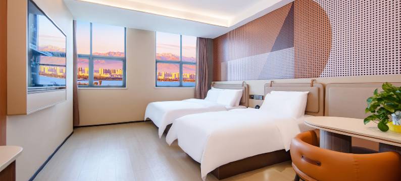 云朵君悦酒店(怀远观光夜市店)图片