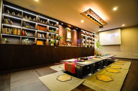 知凡·新中式禅意美学民宿(万象城龙眼南路美食街店)图片