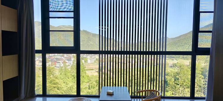 安吉半山度·轻奢度假公寓(云上草原度假村店)图片