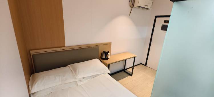 青季酒店MINI(上海火车站中潭路地铁站店)图片