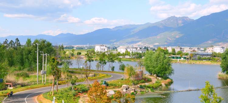 水泽缘Lakeview·云栖湖畔丨白族美学观景民宿(三义国际机场店)图片