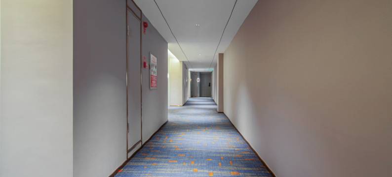 毕节威宁兰欧国际酒店(草海火车站乌撒广场店)图片