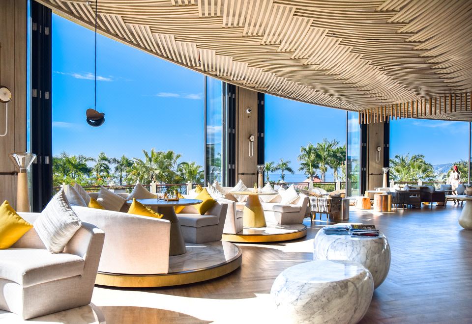 Sanya Marriott Yalong Bay Resort & SpaHotel Overview