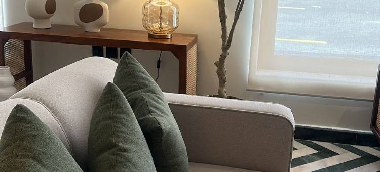 Golden Balcony Hotel图片