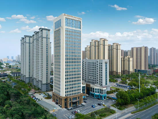 白玉兰酒店(襄州区政务中心店)