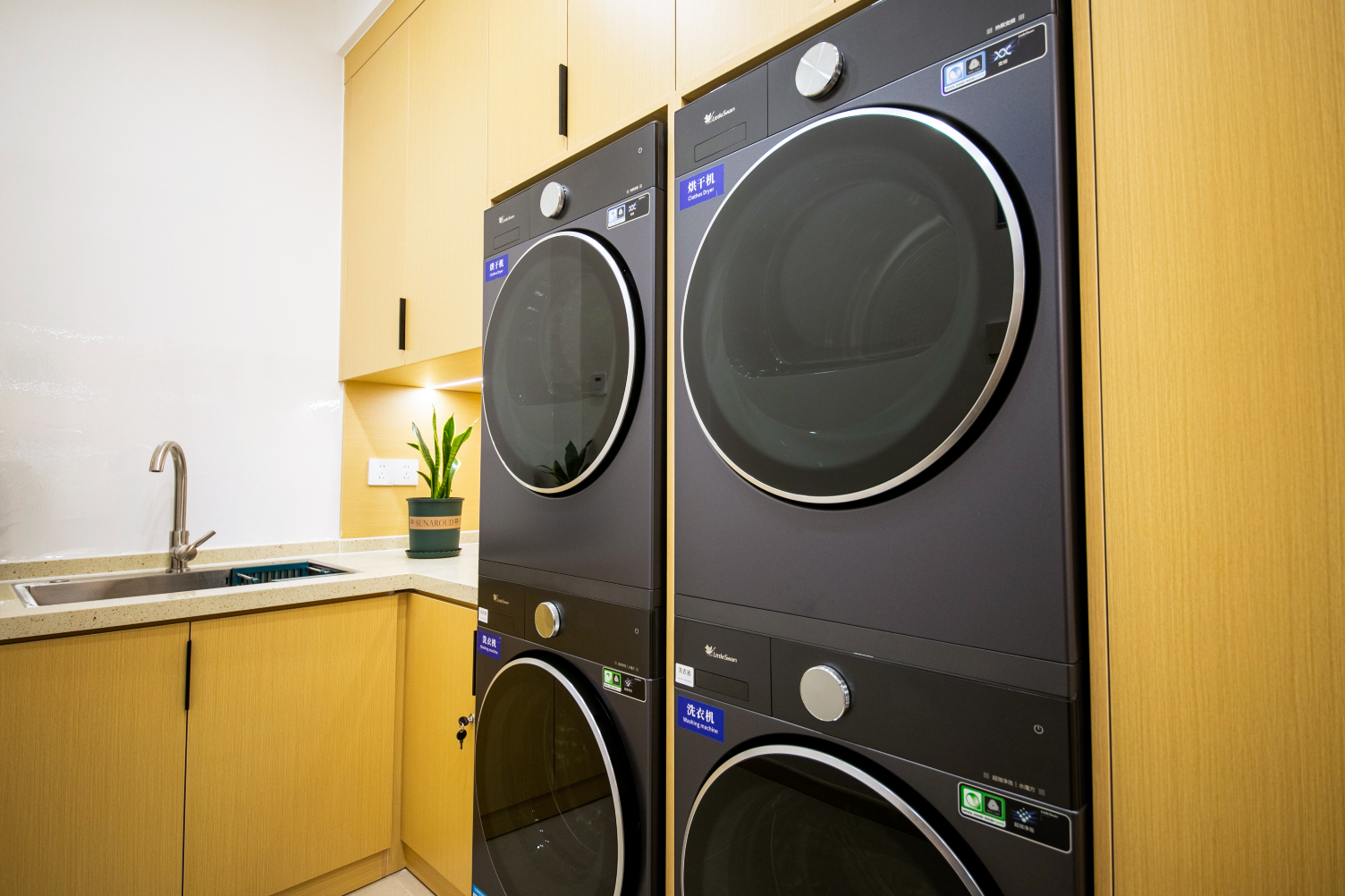 Grand Skylight Hotel Hotel Overview