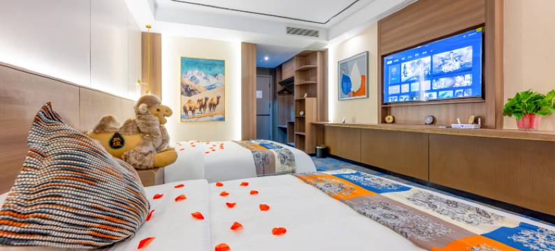 敦煌煌家大酒店(沙洲夜市店)图片