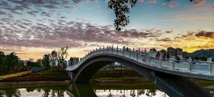 莲花湖商务酒店(龙岩万达店)图片