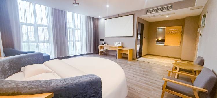 如家派柏·云酒店(常州金坛高铁站店)图片