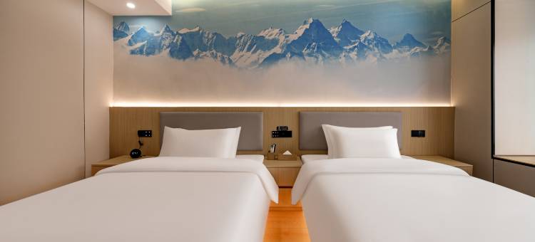 子兴酒店(乐山高铁站世豪广场店)图片