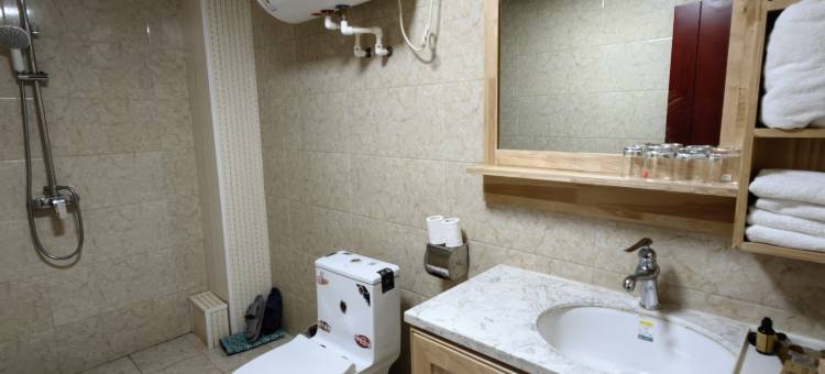 伊春九峰山养心谷旅游度假区滑雪场酒店图片