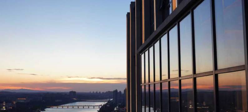 柏瑞斯国际酒店图片