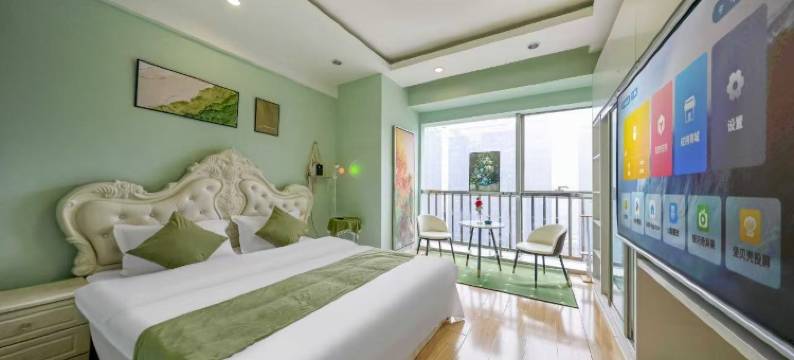 云端小筑民宿(沈阳北站华府新天地店)图片