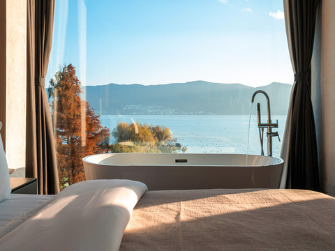 蔚蓝海景民宿(才村洱海生态廊道店)