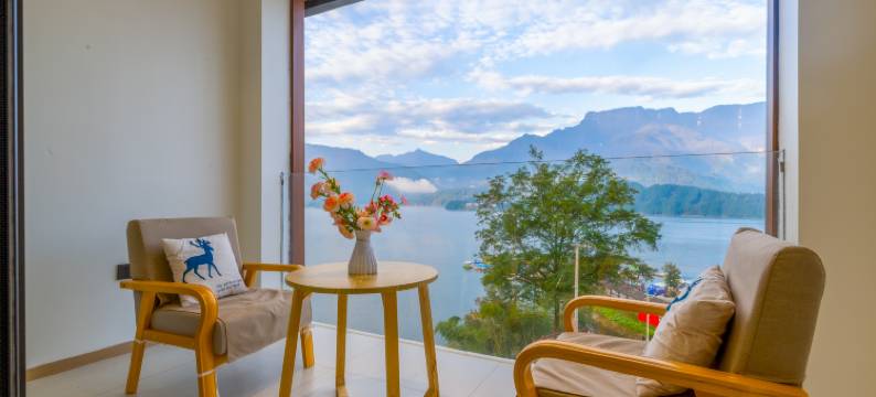 山海民宿(瓦屋山雅女湖店)图片