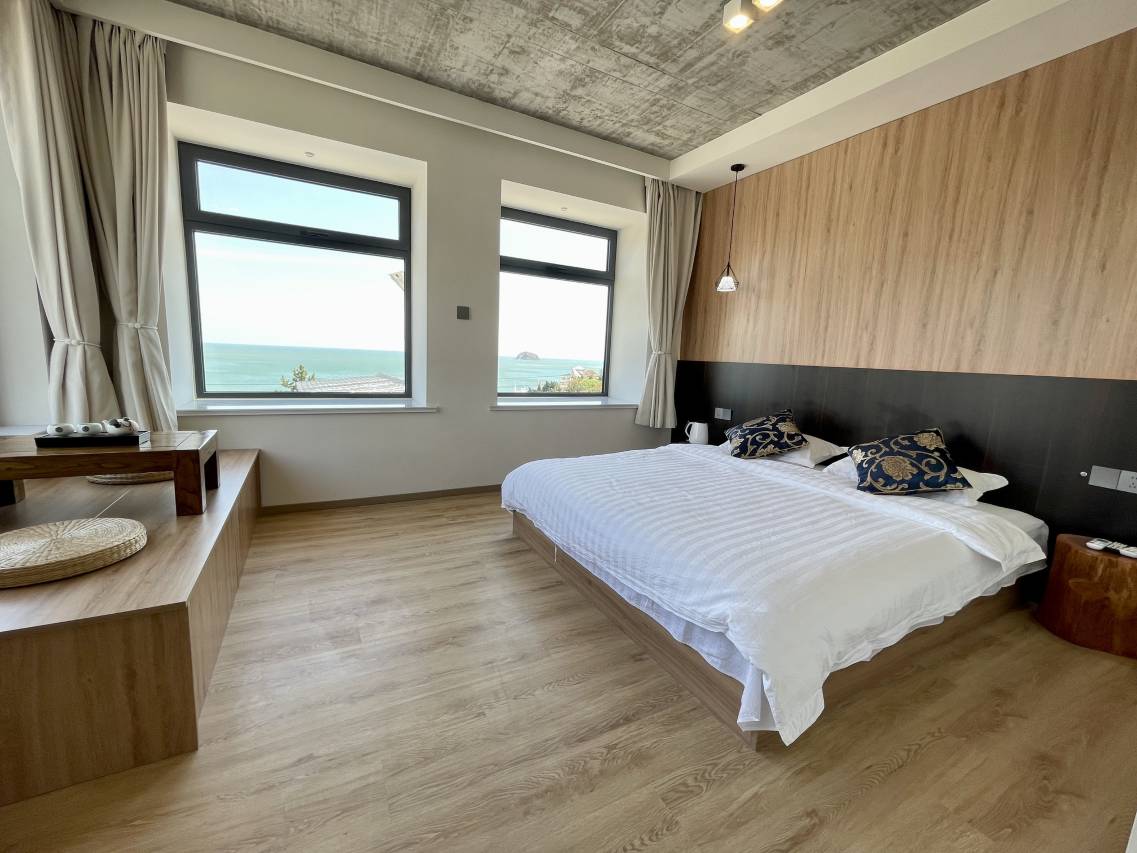 青岛听海楼客栈(崂山风景区店)