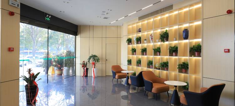 格林豪泰智选酒店(阜阳商厦时代广场师范大学店)图片