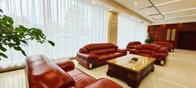 集安市华明假日大酒店图片