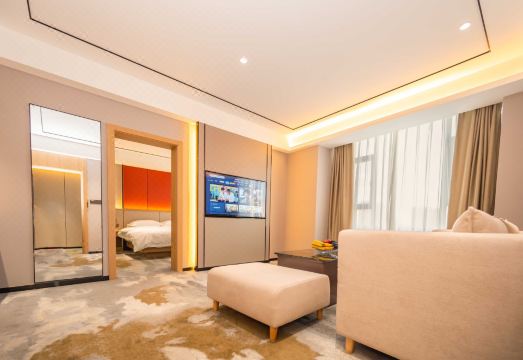 亿森酒店（克拉玛依新丝路广场店）外景图