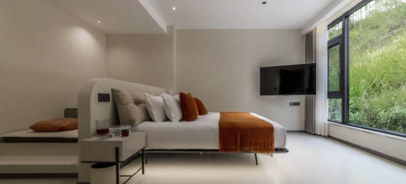 安吉屿川滑雪温汤美墅图片